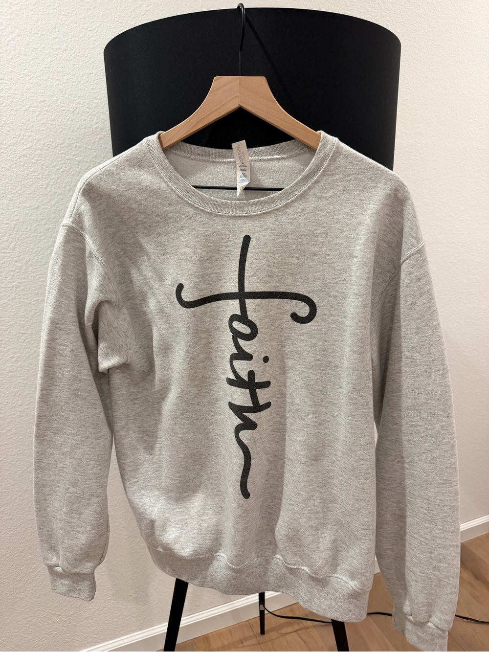 FAITH sweatshirt